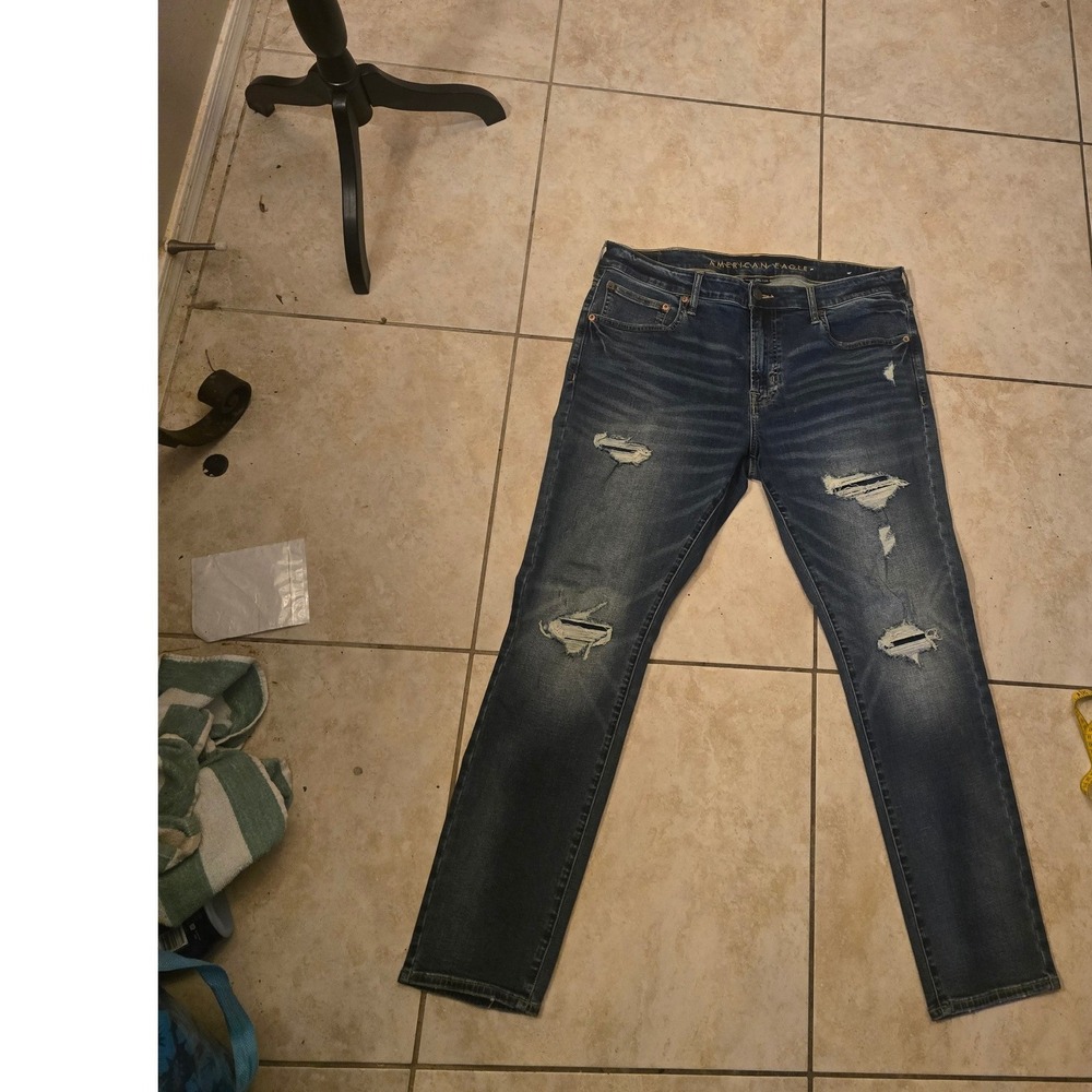 American Eagle Next Level Flex Slim Distressed Jeans Mens 38x30 Medium Wash